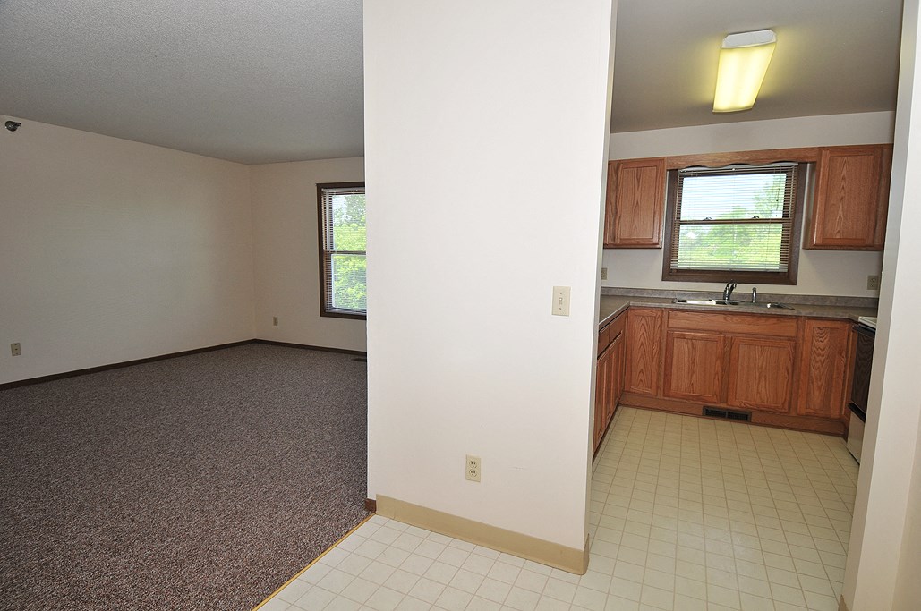 Hamline Park Apartments, 1525G Charles Ave, St. Paul, MN RentCafe